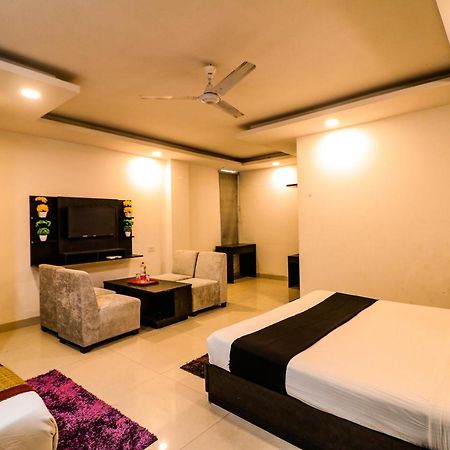 Hotel Olive Zone Near Delhi Airport Nova Deli Exterior foto