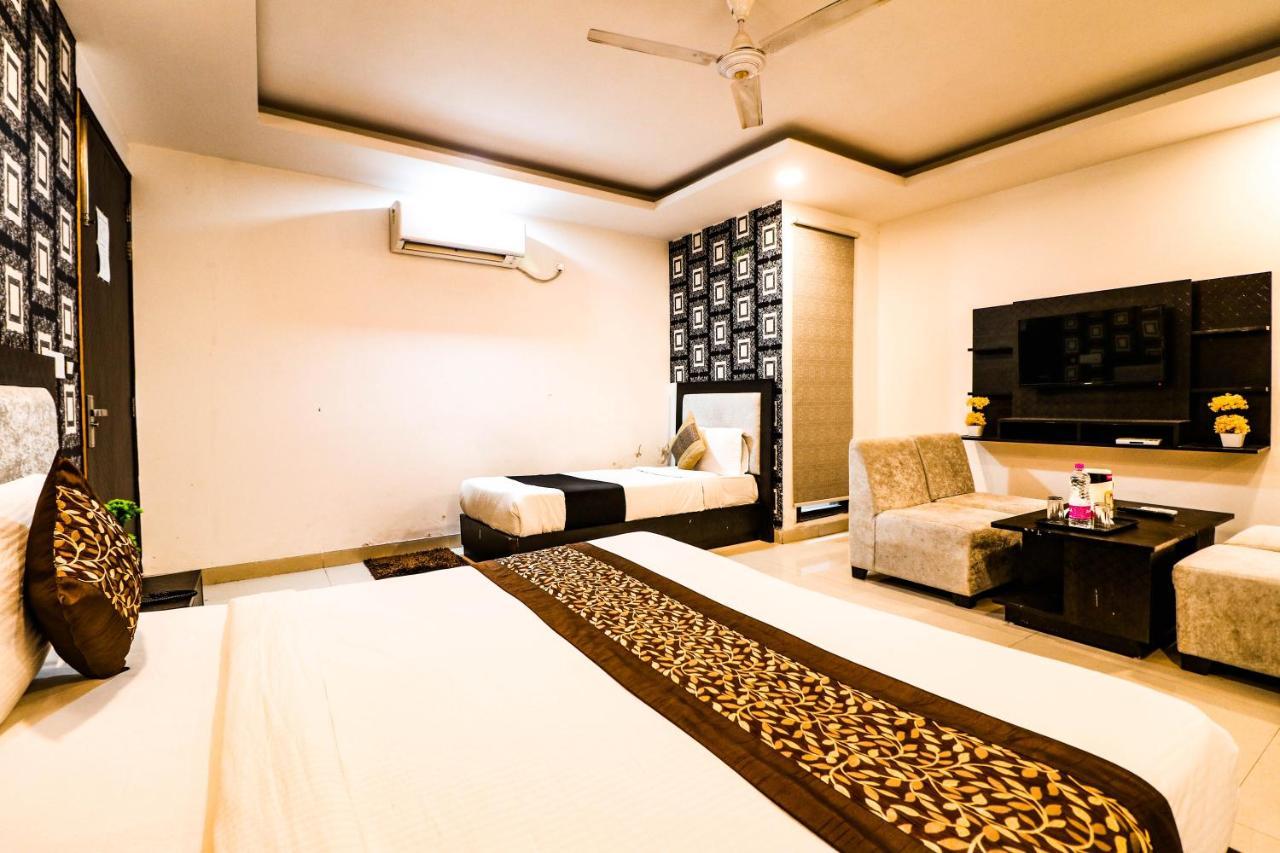 Hotel Olive Zone Near Delhi Airport Nova Deli Exterior foto