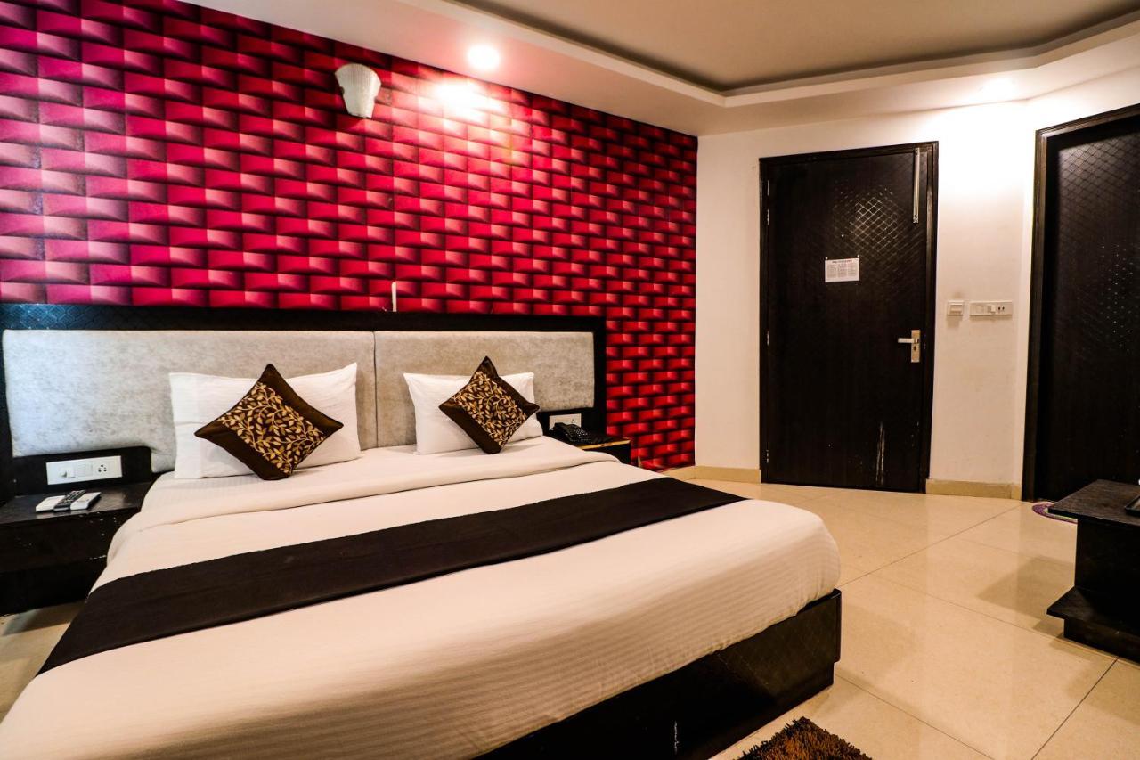 Hotel Olive Zone Near Delhi Airport Nova Deli Exterior foto